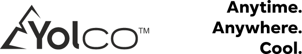 Logo marki Yolco w ciemnym kolorze, napis Yolco TM z geometryczną ikoną i napisy obok: Anytime. Anywhere. Cool.